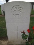 MMI - Ernest Arthur Thewlis - Feuchy Chapel British Cemetery 2.jpg